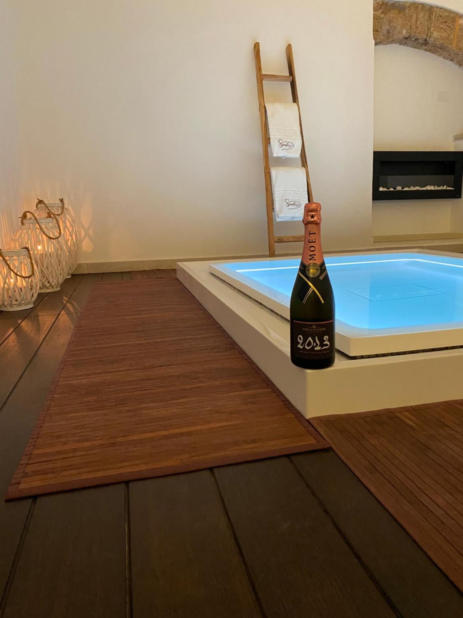 Suite87 Месане Екстериор снимка